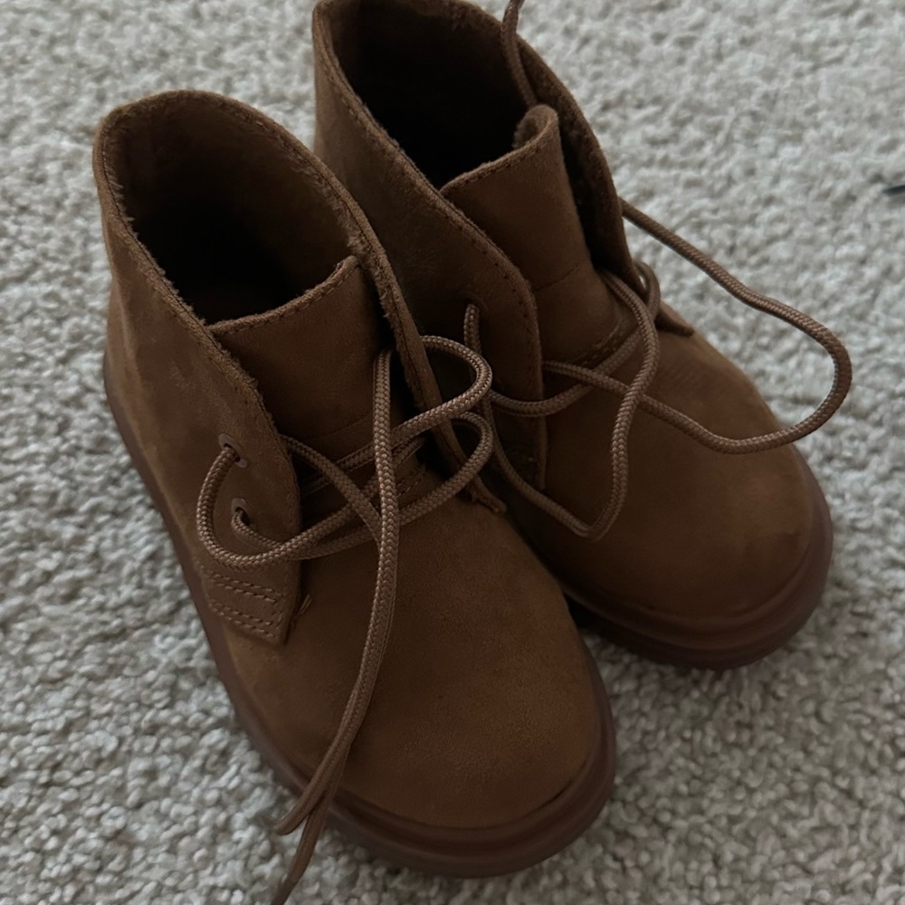 H&M boys boots